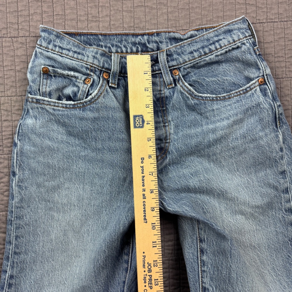 Levis 501 Original Mid Rise Straight Leg Jeans Women 26x26 (26x25 )Light Wash - Picture 11 of 14